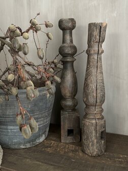 Oude houten baluster Z6