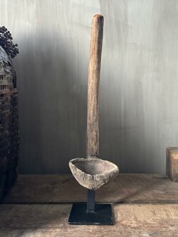Lepel op standaard  D