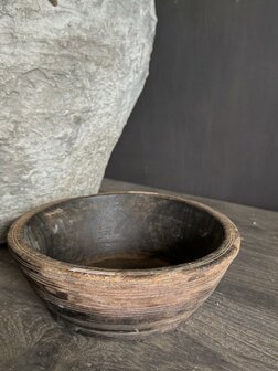 Oud houten schaaltje Bb