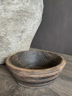 Oud houten schaaltje Bb