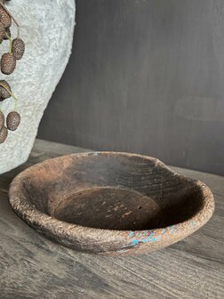Oud houten schaaltje Bc