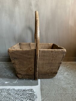 Oude rijstbak | oude bak met handvat  laag model (afhalen)