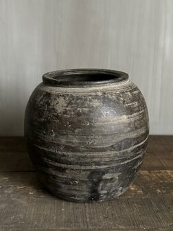Chinese kruik donker