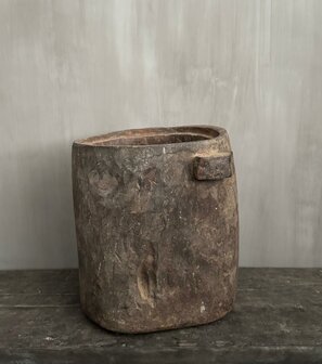 Authentieke houten pot (hoogte 31cm)