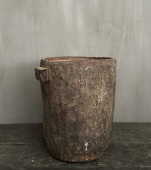 Authentieke houten pot (hoogte 31cm)