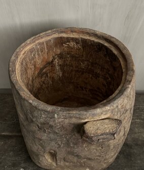 Authentieke houten pot (hoogte 31cm)