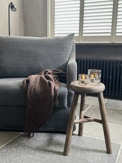 Oude houten kruk E