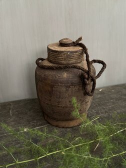 Nepalese kruik met deksel XS M6 (hoogte 16cm)