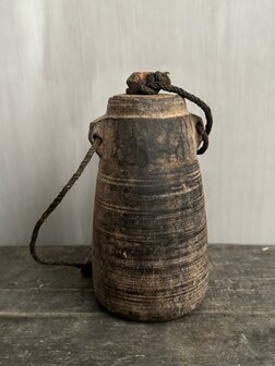 Nepalese kruik met deksel M3 (hoogte 24cm)