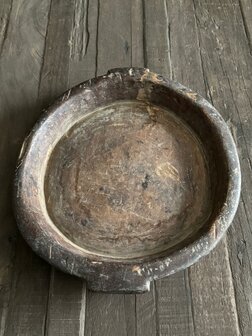 Oude houten schaal M1