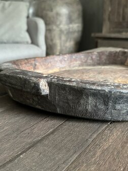 Oude houten schaal M1