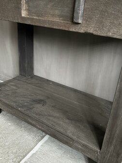 Sidetable Olf Farm Aura Peeperkorn  (afhalen)
