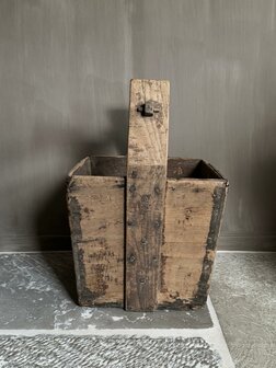 Oude rijstbak | oude bak met handvat C1