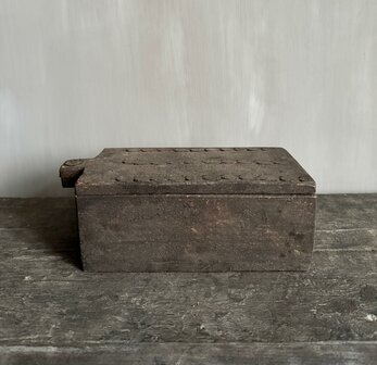 Oude houten spice box
