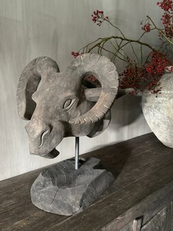 Houten ram op standaard A Luksa (afhalen)