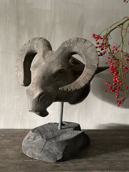 Houten ram op standaard A Luksa (afhalen)