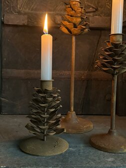 Kandelaar dennenappel roest S