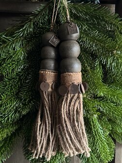 Houten klos met touw| ornament aan touw C Aura Peeperkorn  (grootste)