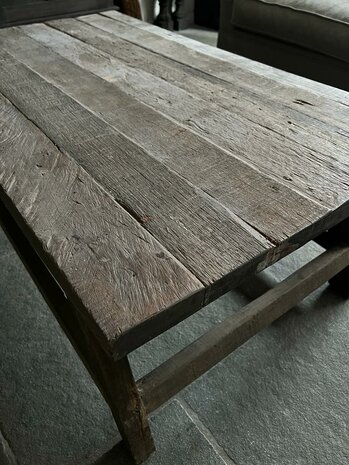 Salontafel driftwood schuine poot| salontafel oud hout 120x70cm