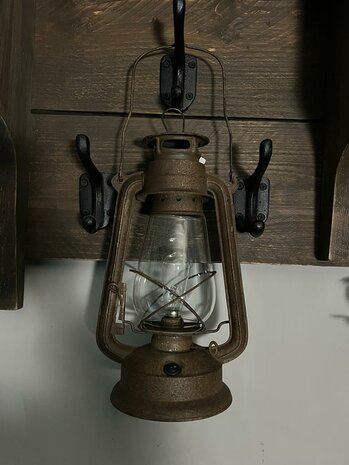 Olielamp/ stormlamp roest Large op batterij