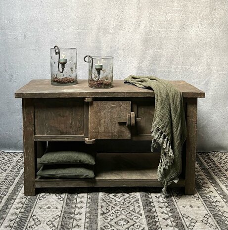 Sidetable Old Barn met deurtje