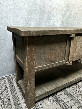 Sidetable Old Barn met deurtje