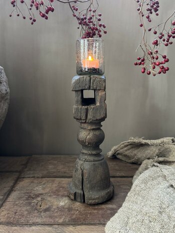 Oude houten baluster Z8