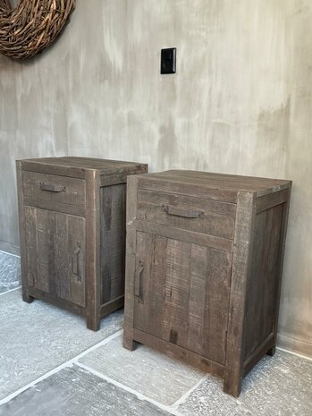 Nachtkastjes Driftwood met lade en deur A (afhalen)