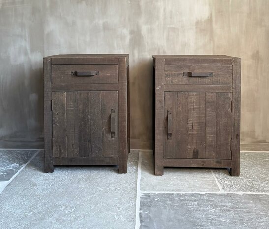 Nachtkastjes Driftwood met lade en deur A (afhalen)