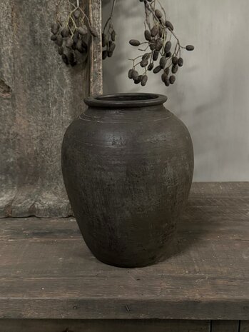 Oude claypot Nepal A