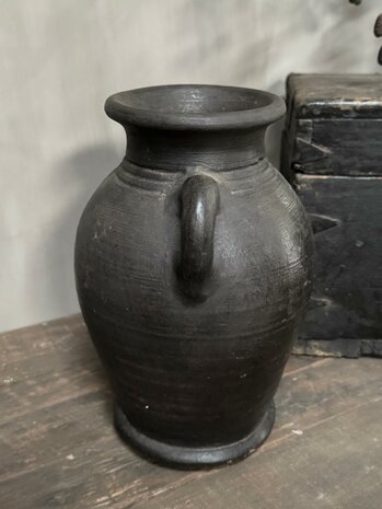Oude claypot Nepal E