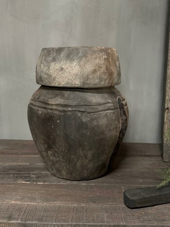 Unieke pot met deksel Luksa C