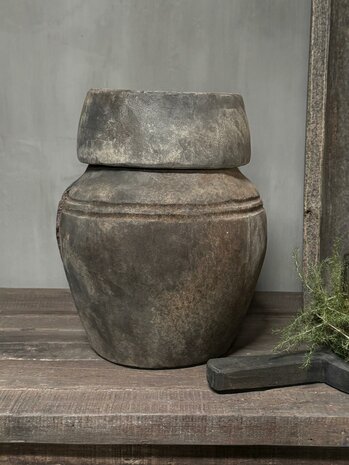 Unieke pot met deksel Luksa C