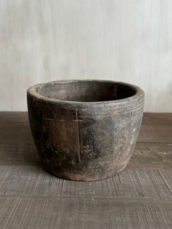 Nepalese pot Ab