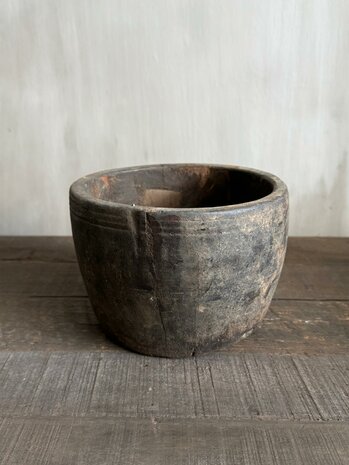 Nepalese pot Ab