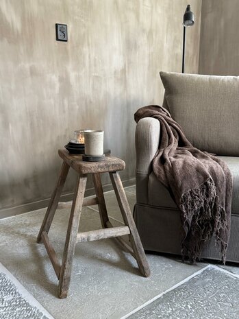Oude houten kruk B2