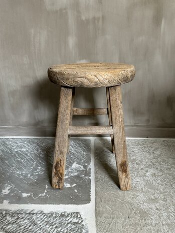 Oude houten rond M