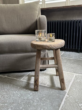 Oude houten rond M