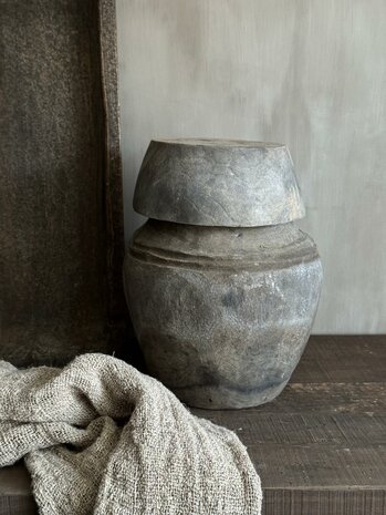 Unieke pot met deksel Luksa F
