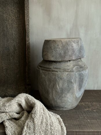 Unieke pot met deksel Luksa F