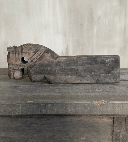Authentieke houten paarden Aura Peeperkorn  A (set)
