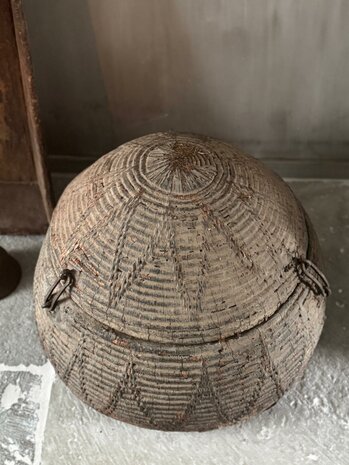 Oude Dessert mand India| Old basket India A (afhalen)