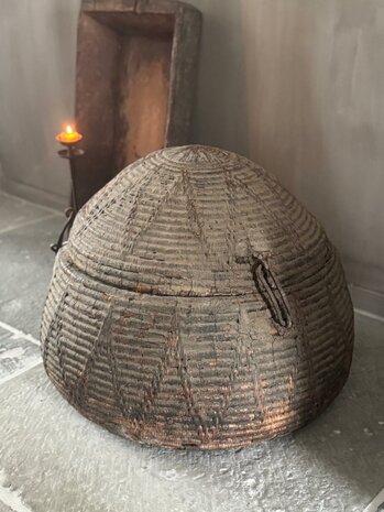 Oude Dessert mand India| Old basket India A (afhalen)