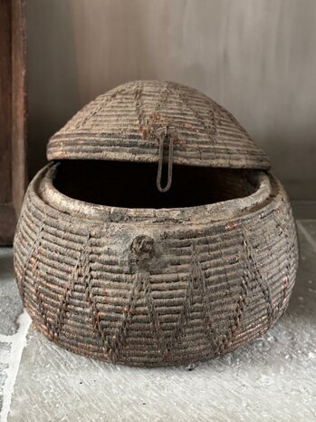 Oude Dessert mand India| Old basket India A (afhalen)