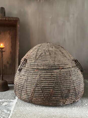 Oude Dessert mand India| Old basket India A (afhalen)