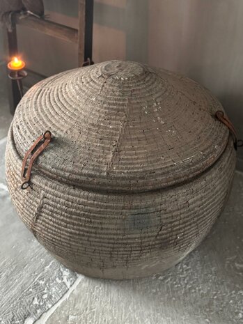 Oude Dessert mand India| Old basket India C (afhalen)