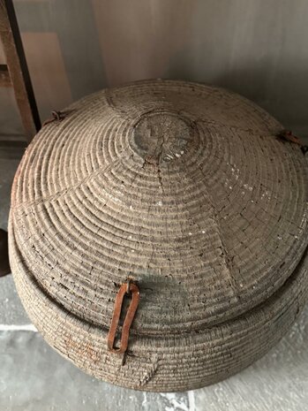 Oude Dessert mand India| Old basket India C (afhalen)