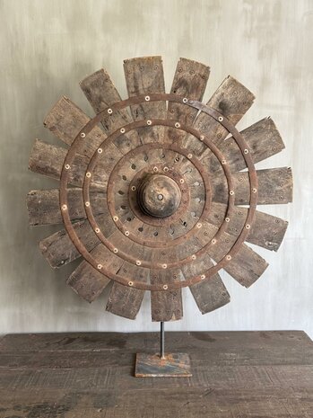 Spinnewiel op standaard C (afhalen)