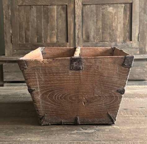 Oude rijstbak | oude bak met handvat C