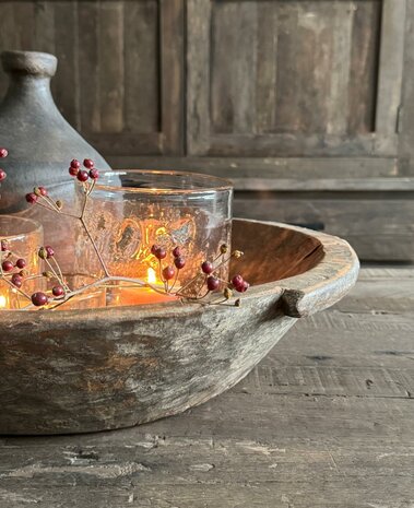 Oude houten schaal gtoot E4